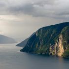 Regenabend am Fjord