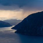 Regenabend am Fjord II