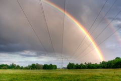 Regenbögen überm Strom