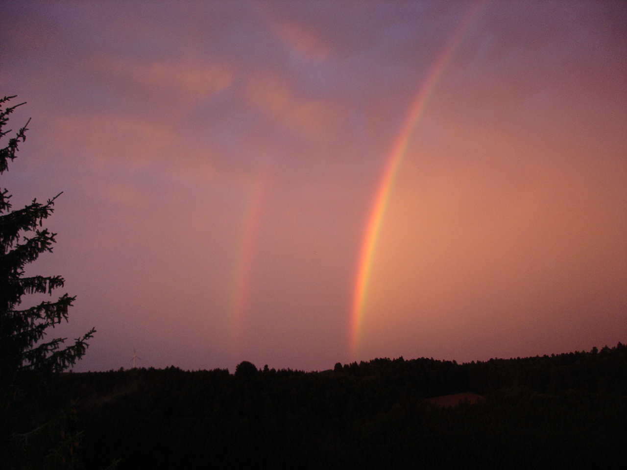 Regenbogen am Abend