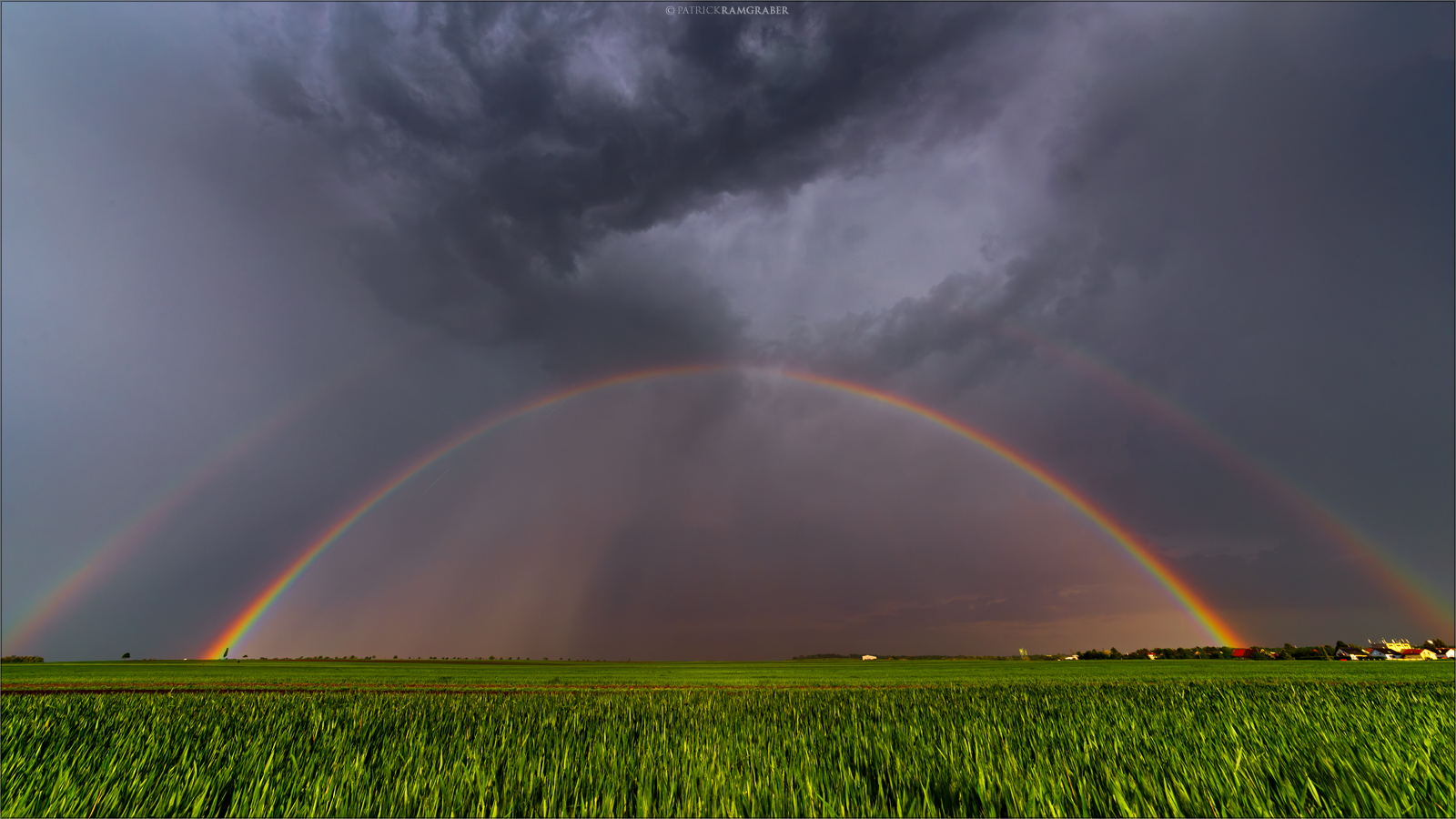 Regenbogen am Abend