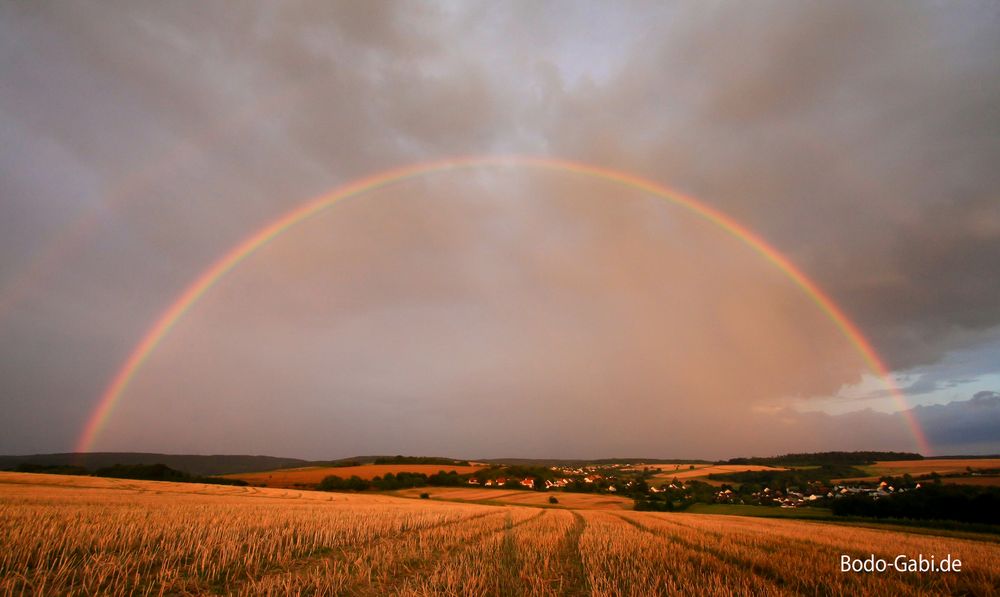 Regenbogen am Abend