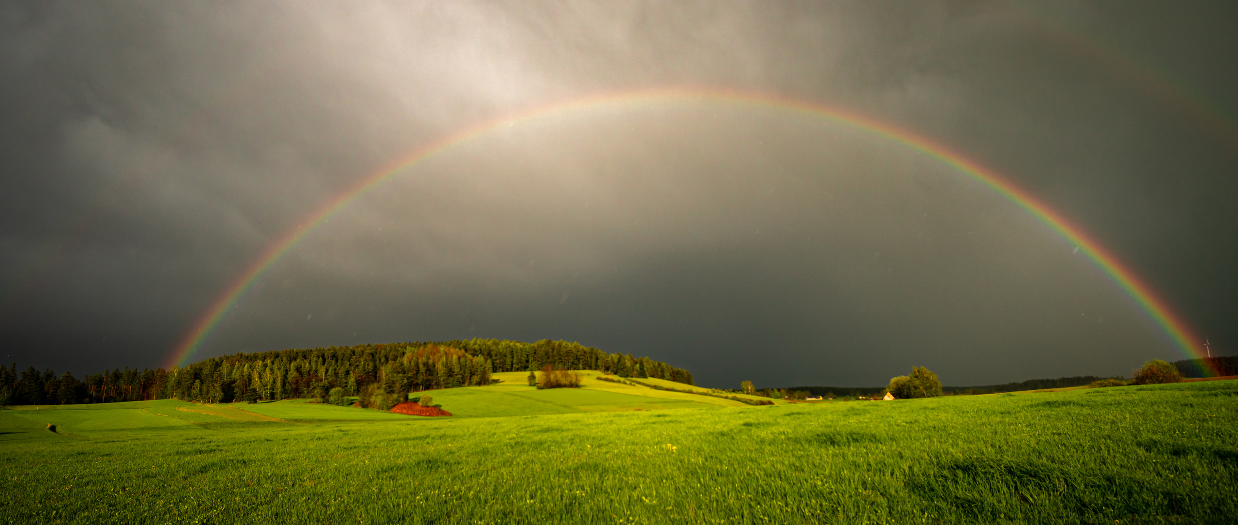 Regenbogen am Basaltknock 