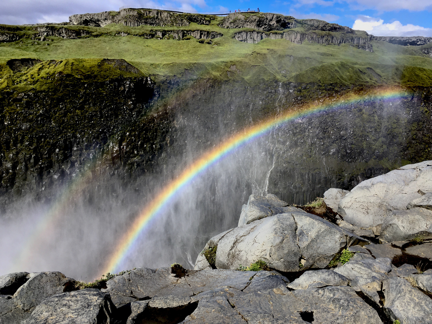 Regenbogen am Dettifoss