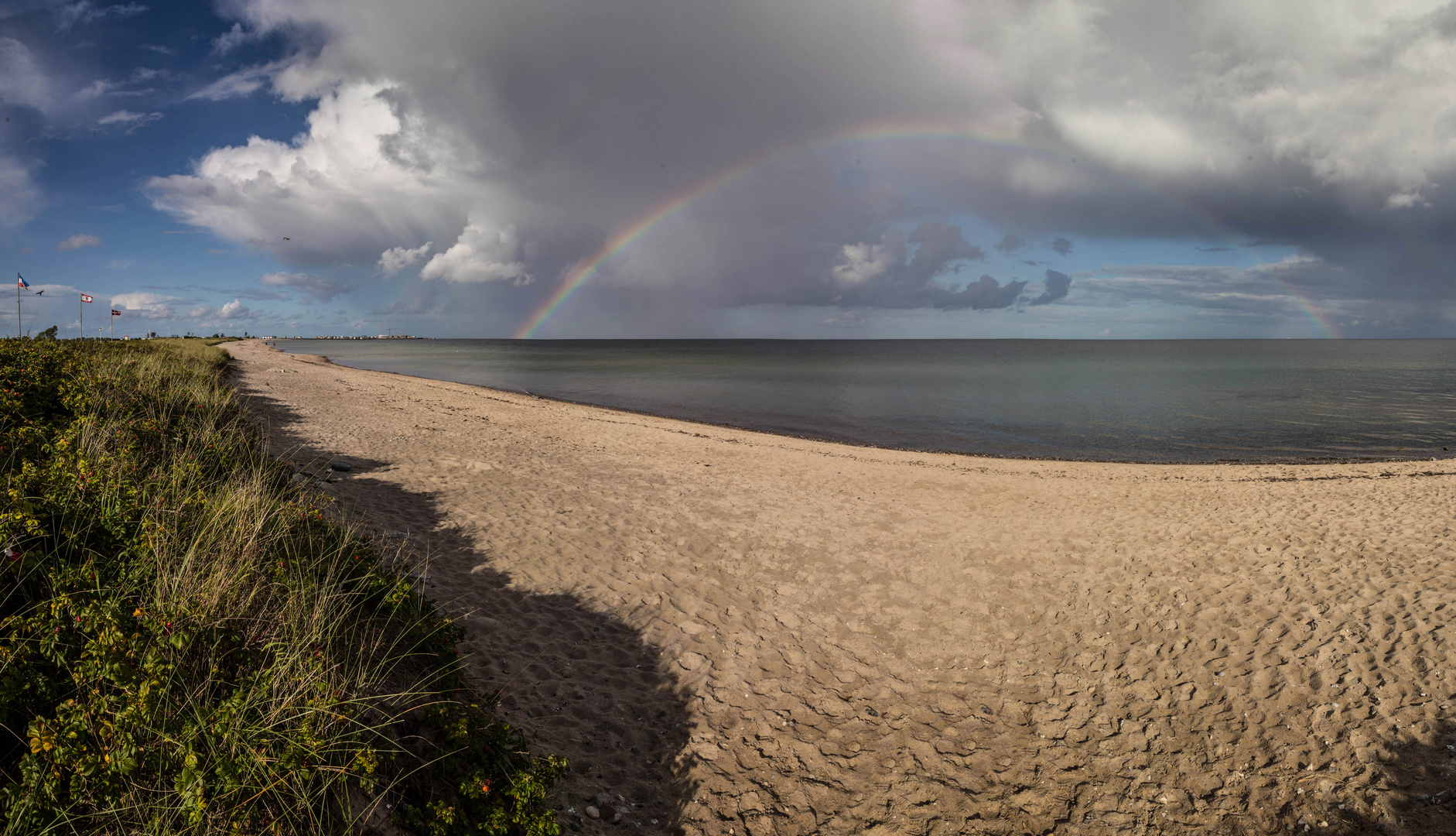 Regenbogen am Ostseestrand