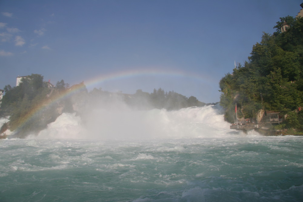 Regenbogen am Rheinfall