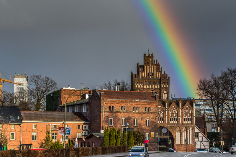 Regenbogen am Treptower Tor