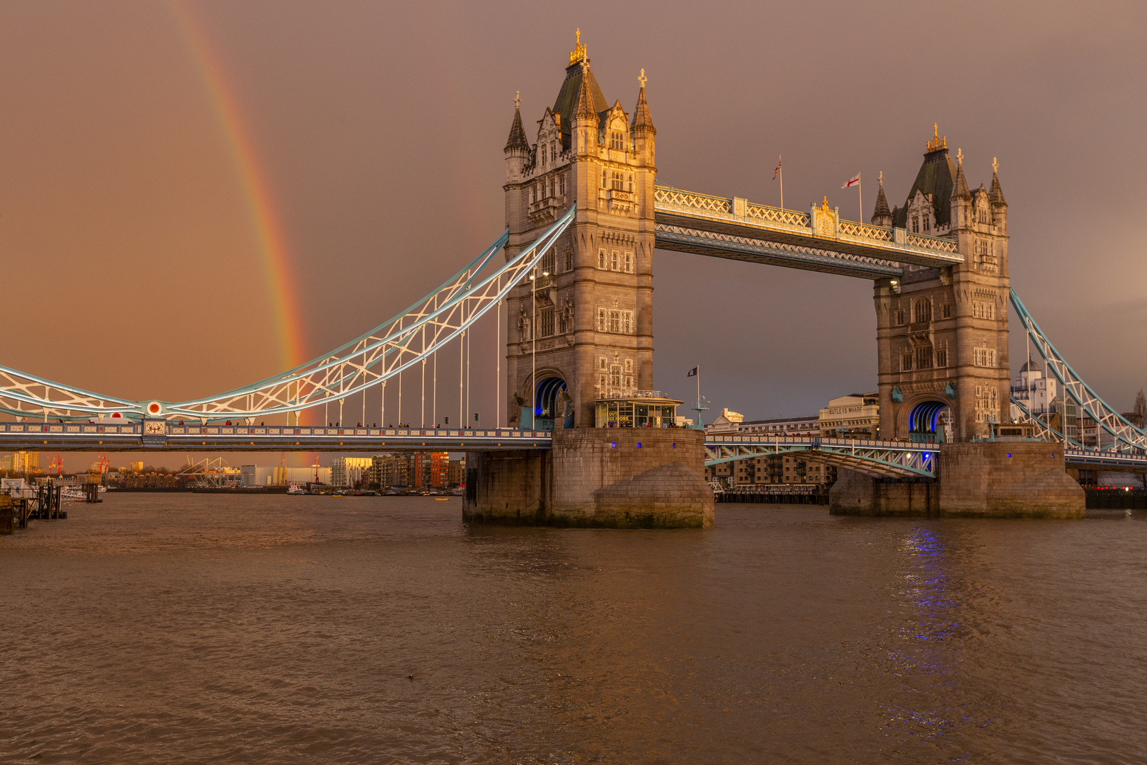 Regenbogen an der Tower Bridge_MG_5568-1