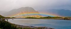 Regenbogen auf den Lofoten