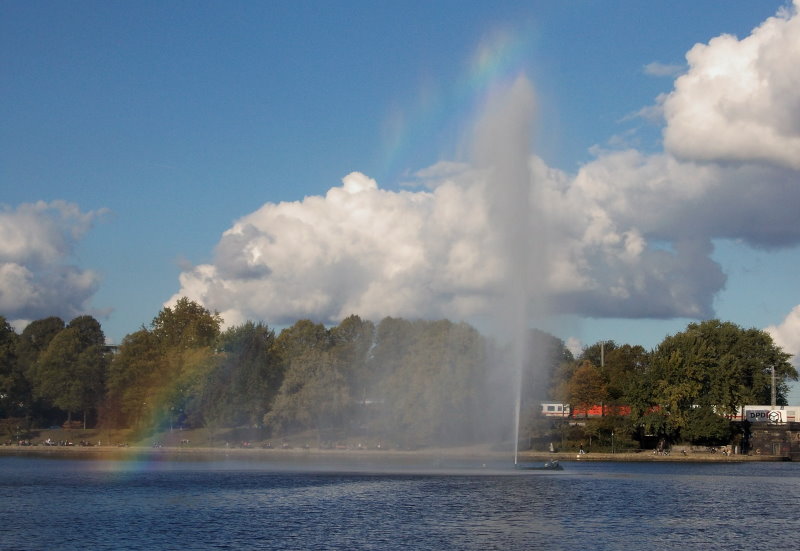 Regenbogen auf der Alster