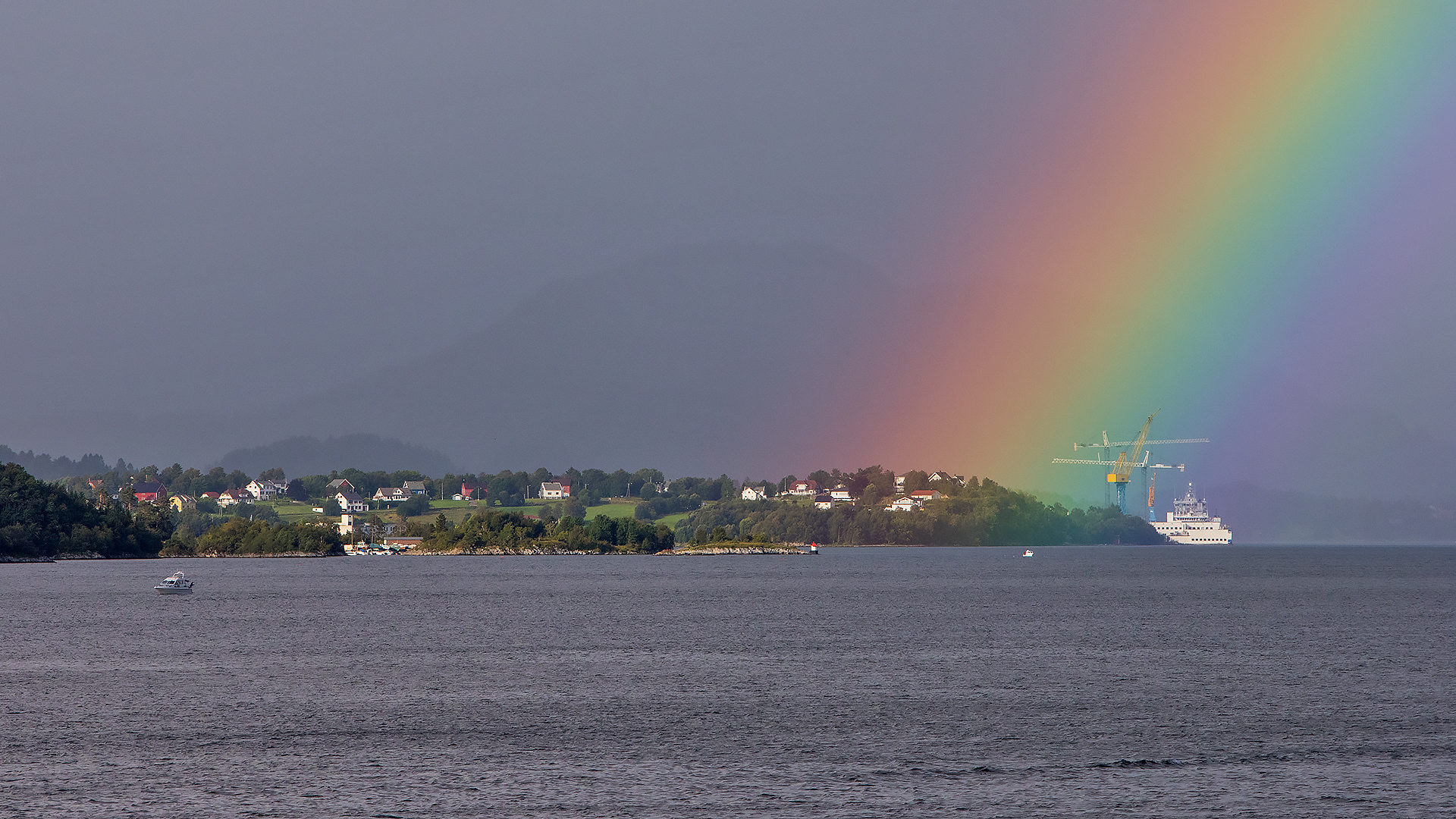 Regenbogen bei Alesund