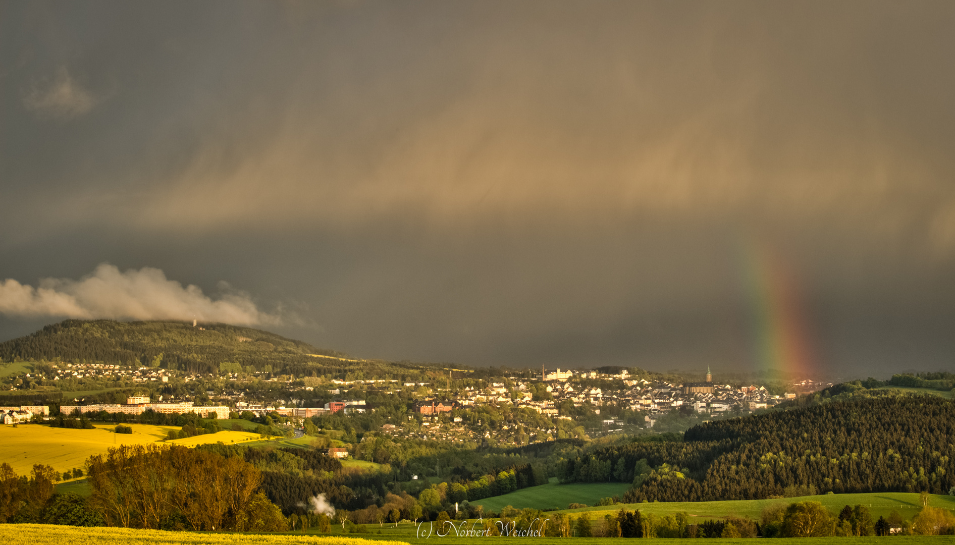 Regenbogen bei Annaberg Buchholz am Abend