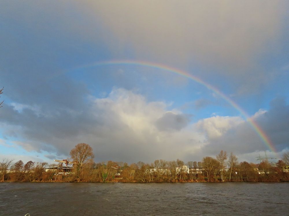 Regenbogen bei Orkantief