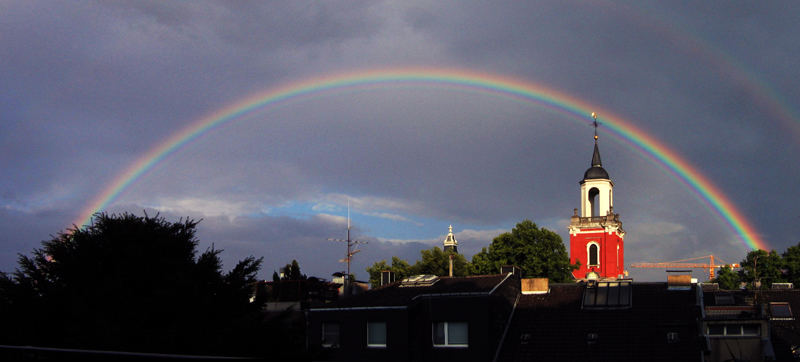 Regenbogen bei Sonnenuntergang