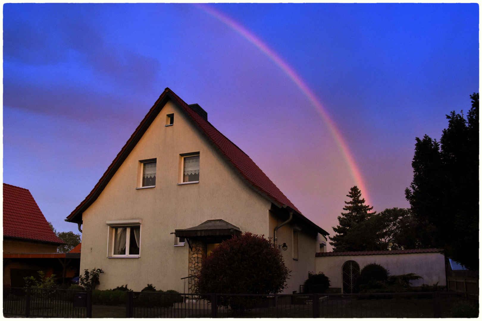 Regenbogen im Abendlicht