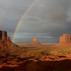 Regenbogen im Monument Valley 2