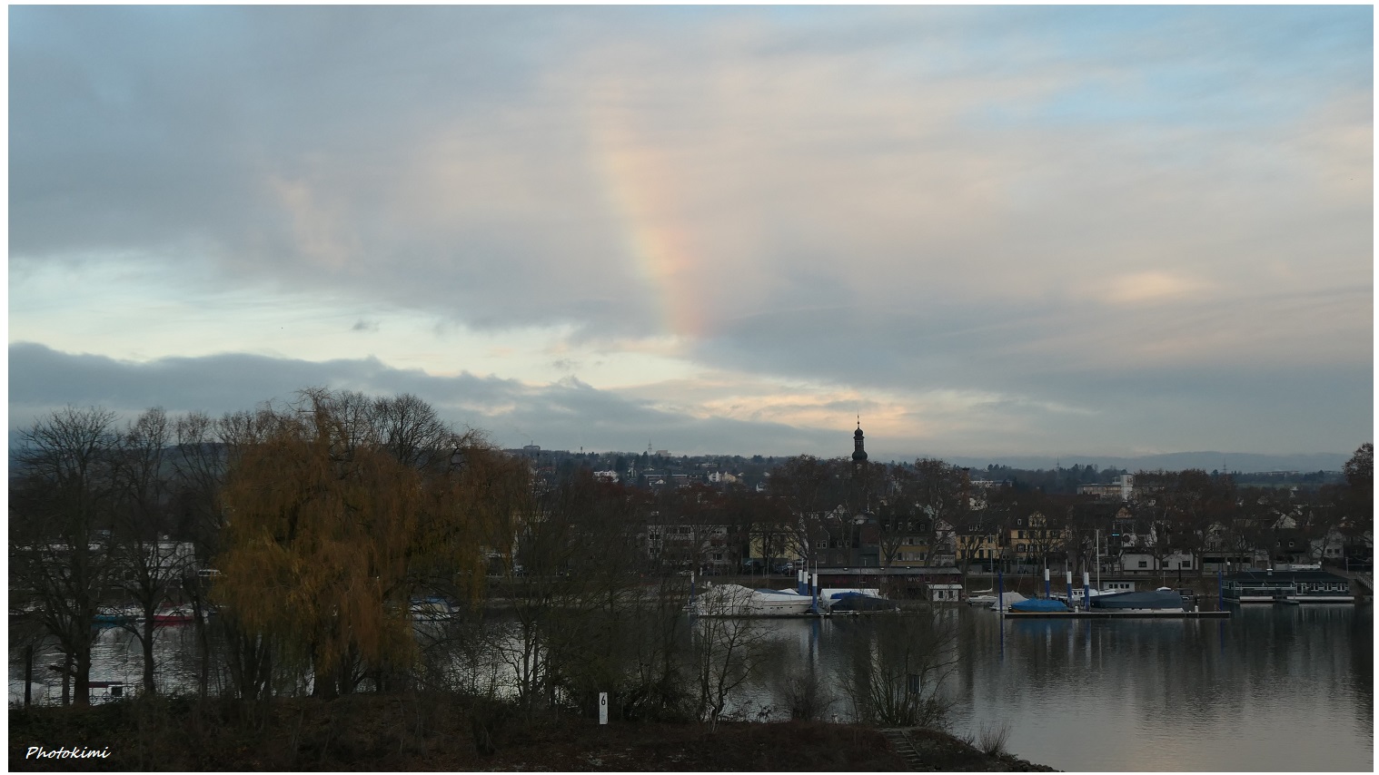 Regenbogen im Morgenhimmel....