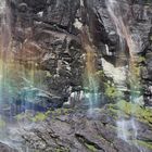 Regenbogen im Wasserfall