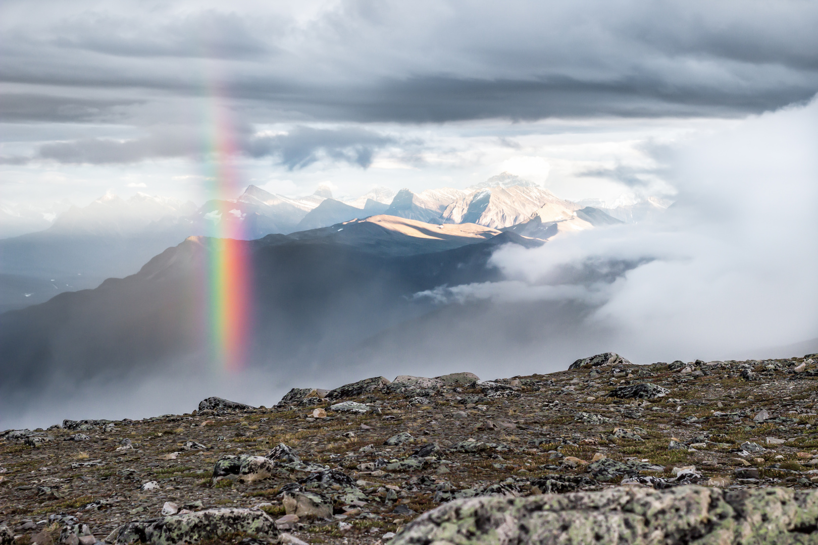 Regenbogen in den Rocky Mountains