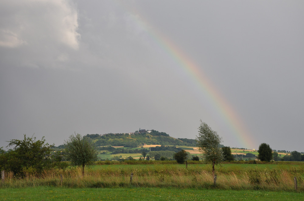 Regenbogen in der Nähe von Amöneburg