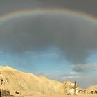 Regenbogen in der Sahara