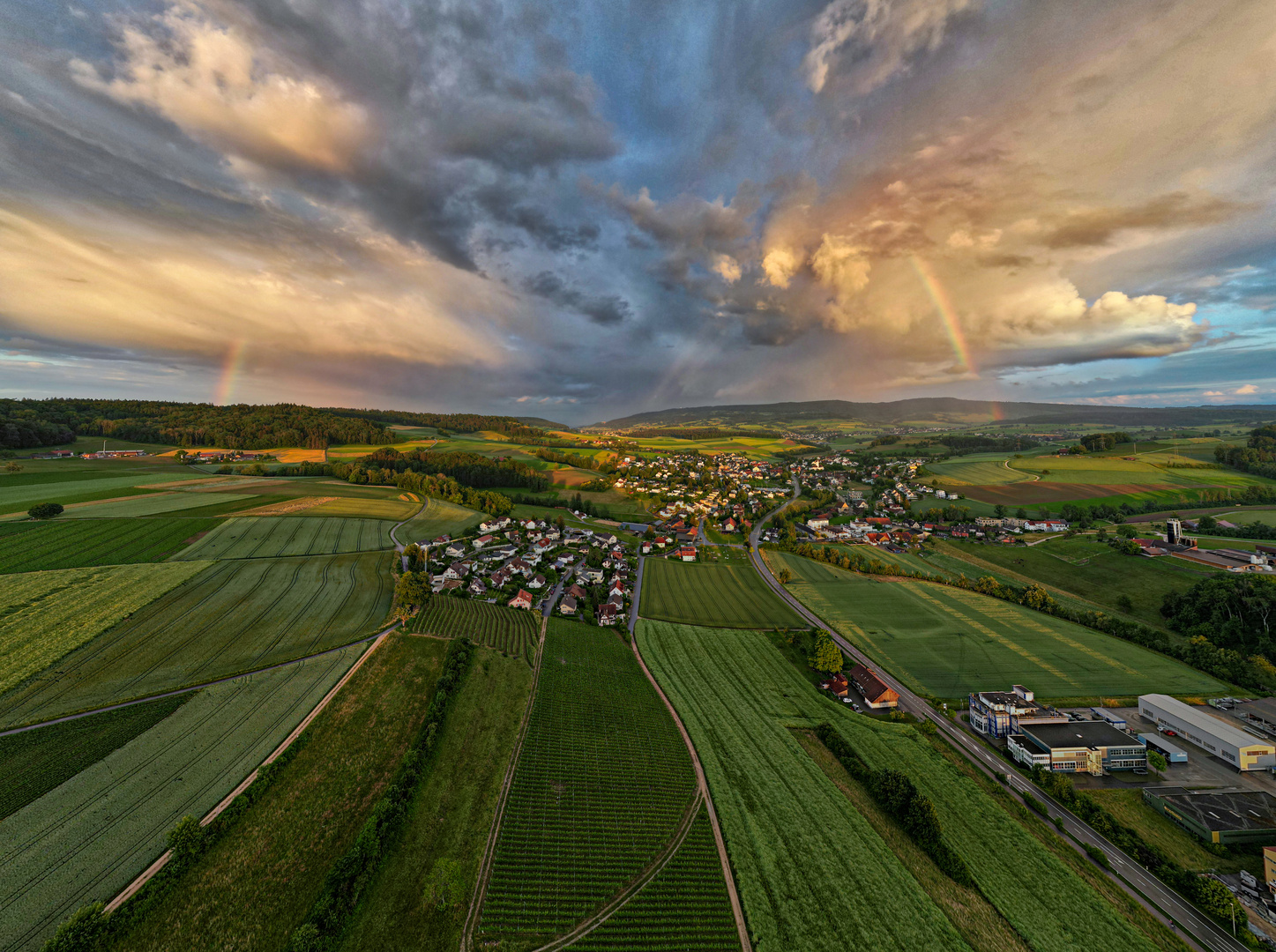 Regenbogen in Lengnau (Schweiz)