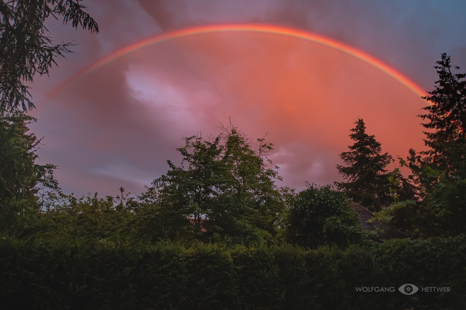 Regenbogen "mit Durchblick" über Dessau