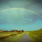 Regenbogen über dem Emsdeich