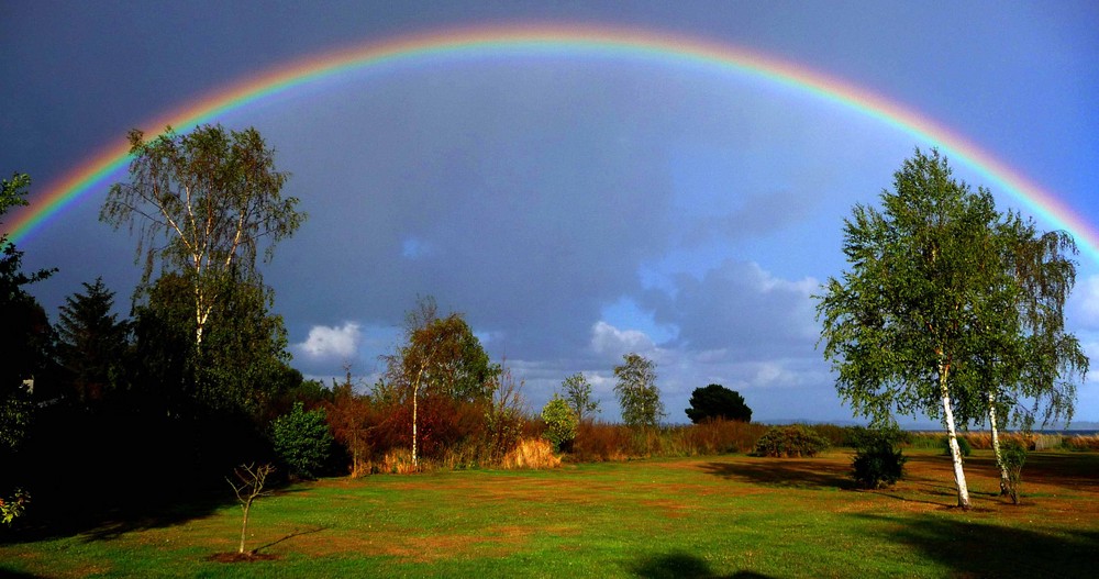 Regenbogen über dem Isefjord (Atterup/Sjælland - DK)