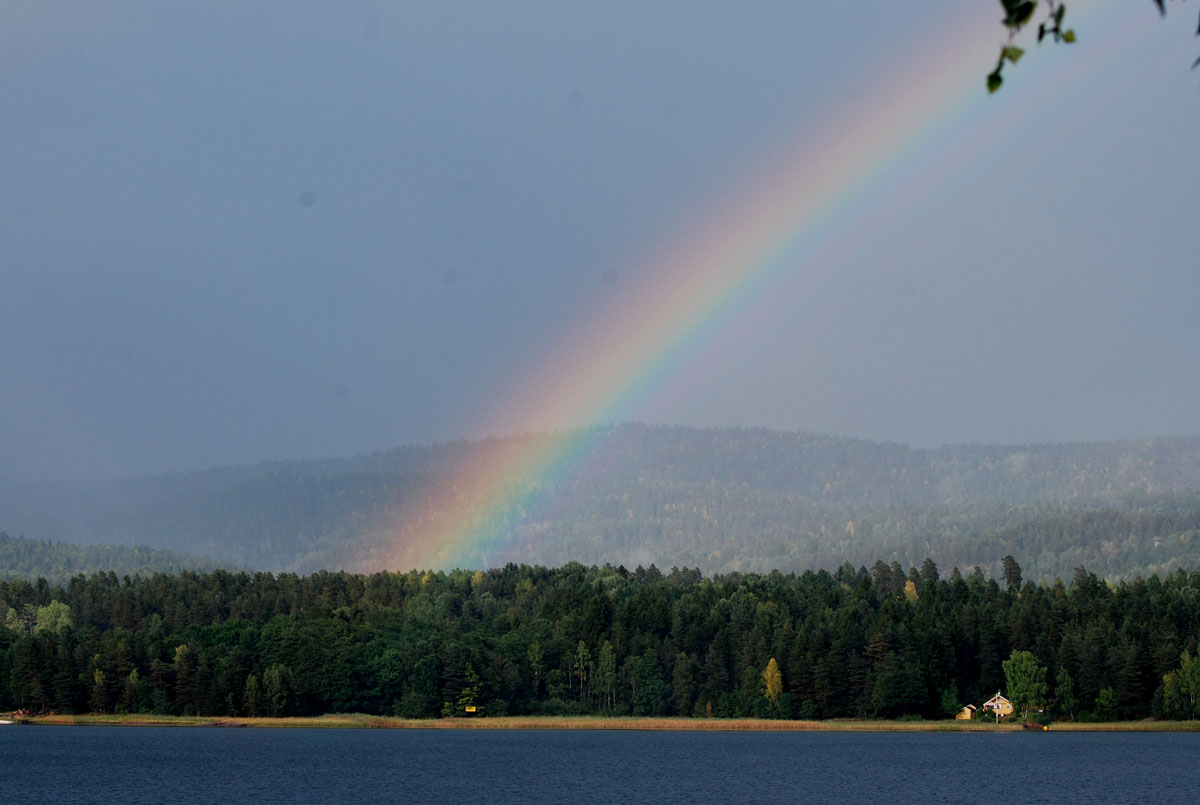 Regenbogen über dem Oslofjord