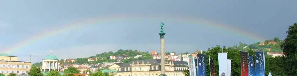 Regenbogen über dem Schlossplatz Stuttgart