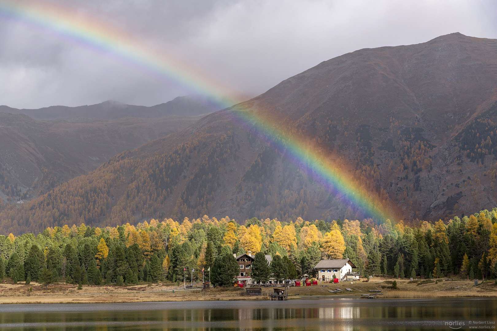 Regenbogen über dem Stazer See