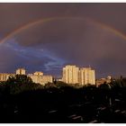 Regenbogen über dem Thälmann-Park