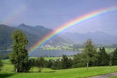 Regenbogen über dem Walchsee