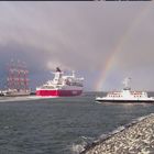 Regenbogen über dem Warnemünder Hafen