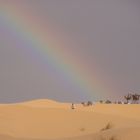 Regenbogen über den Dünen