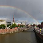 Regenbogen über der Hamburger City