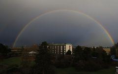 Regenbogen über der Kreisklinik .....