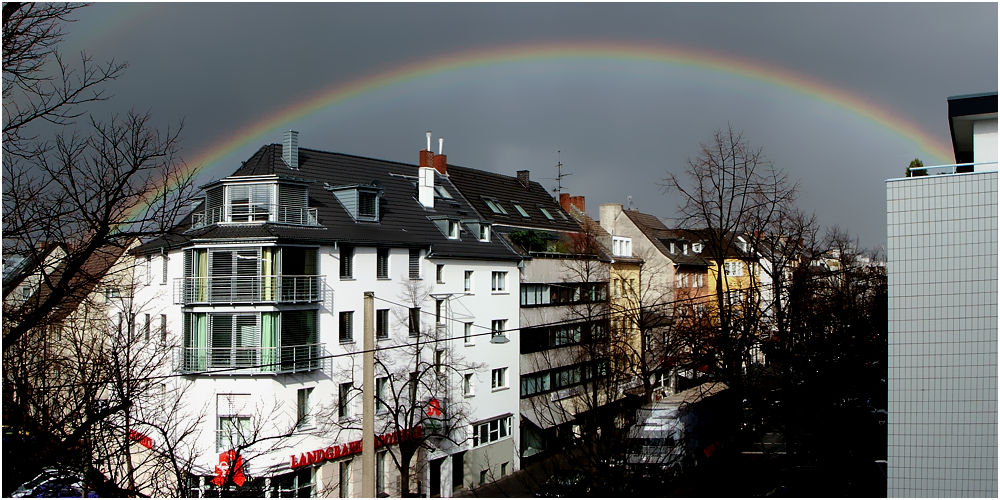 Regenbogen über Köln