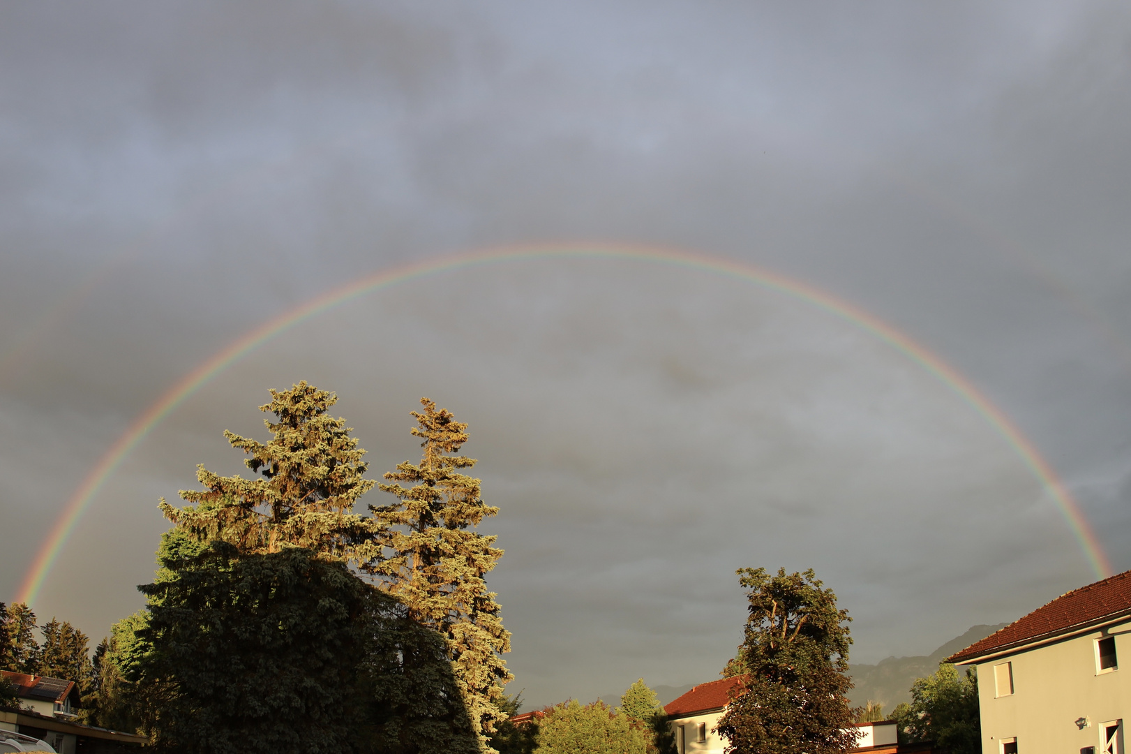 Regenbogen über Lustenau