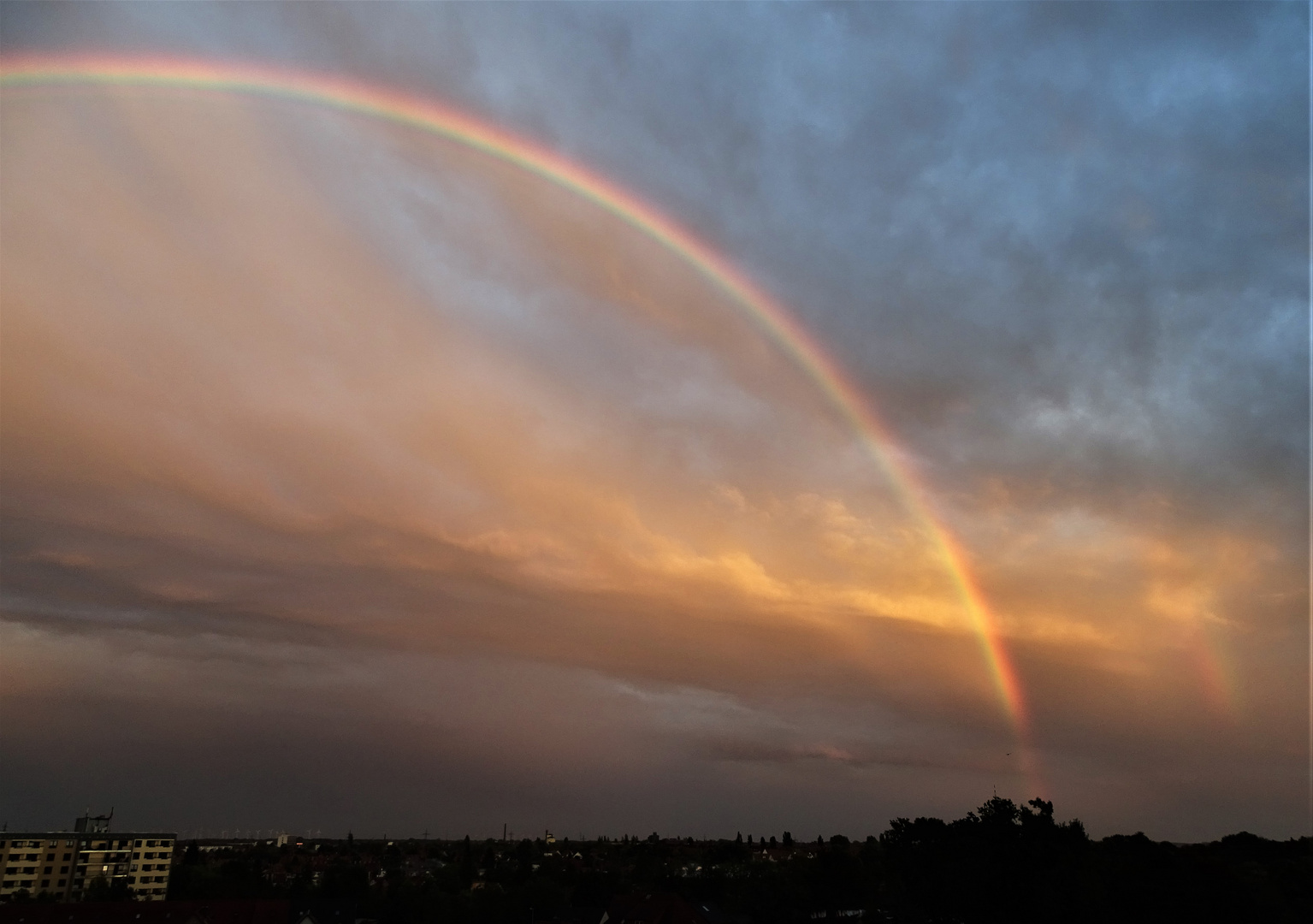 Regenbogen über Magdeburg