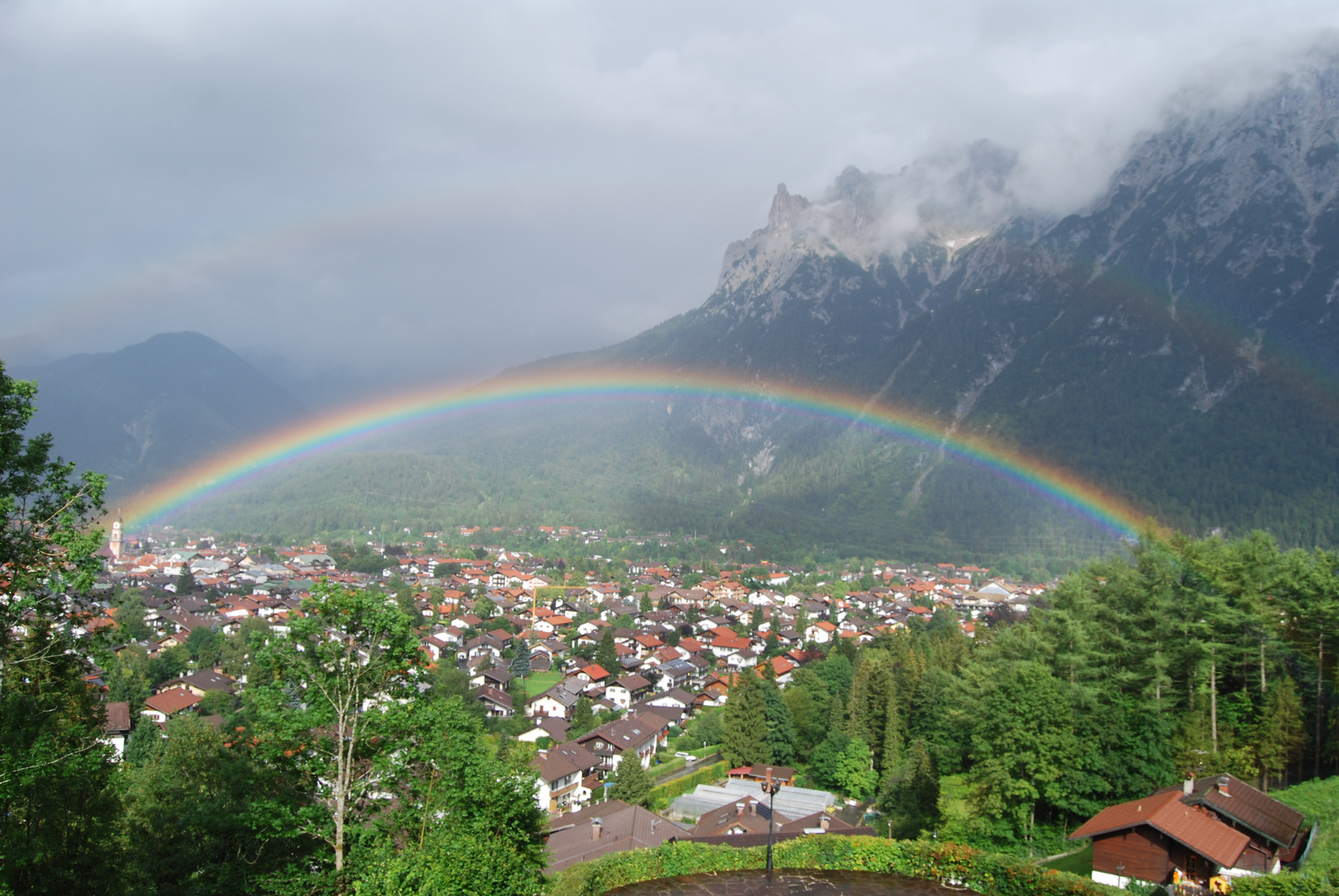 Regenbogen über Mittenwald