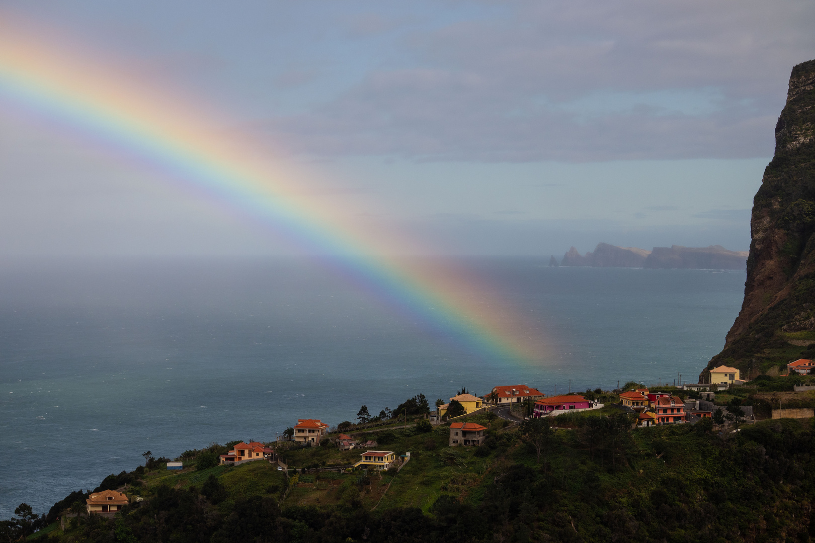 Regenbogen über Praia do Faial