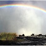 Regenbogen über Victoria Falls