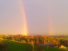 Regenbogen über Wangen