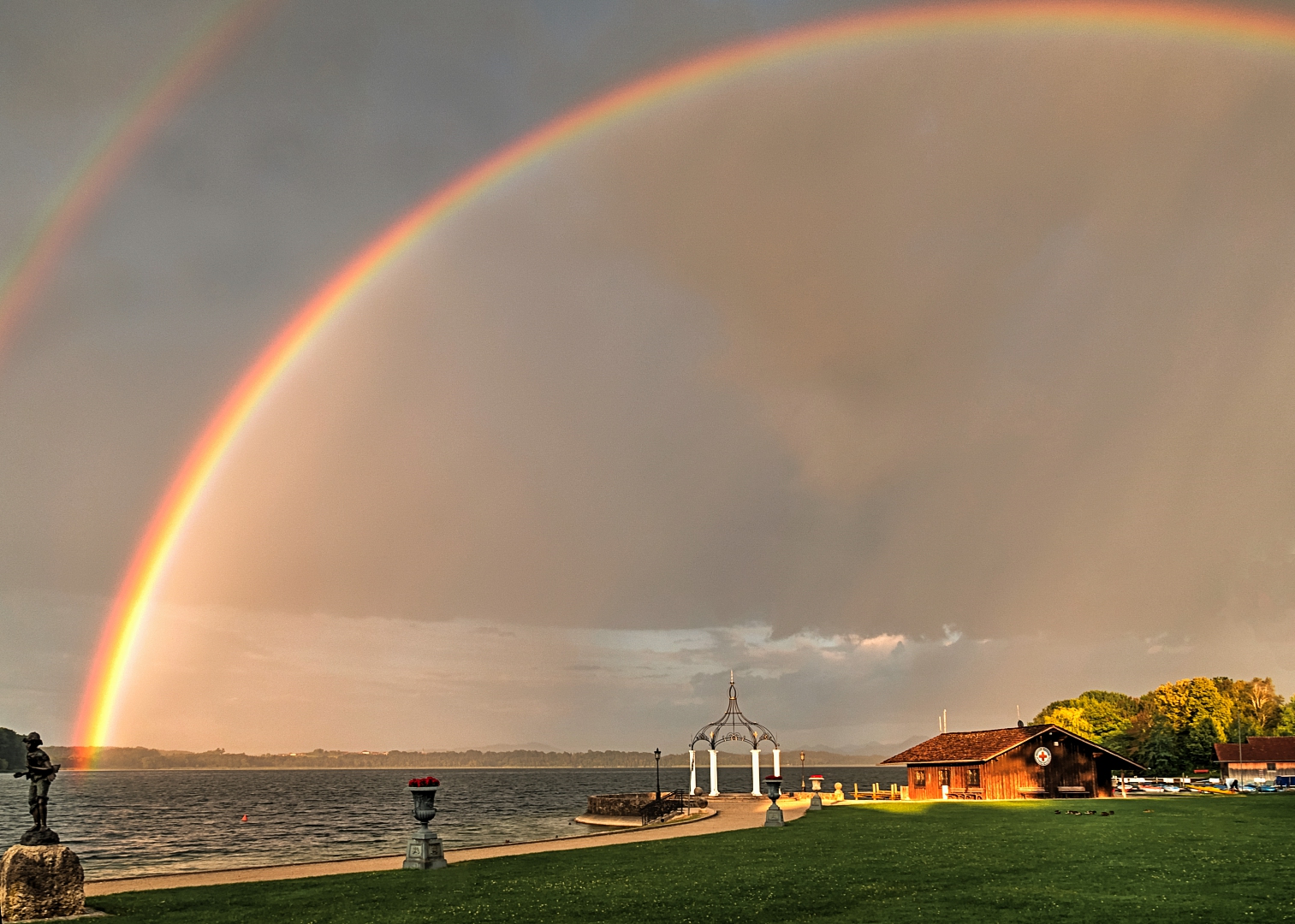 Regenbogen  übern Waginger See