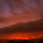 Regenbogen und Unwetter 