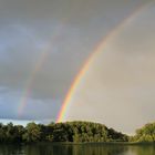 Regenbogen vor dem Seeschloss