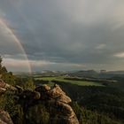 Regenbogen zum Sonnenuntergang