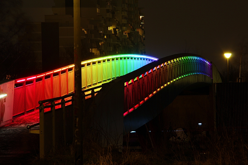 REGENBOGENBRÜCKE